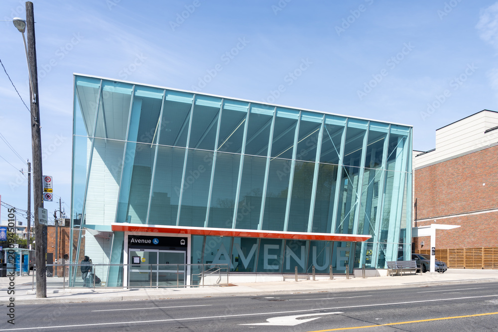 Naklejka premium Toronto, ON, Canada - May 4, 2026: Avenue Station entrance on the Eglinton Crosstown LRT (Line 5) in Toronto, ON, Canada, in 2026. The Eglinton Crosstown LRT is a new rapid transit line in Toronto.