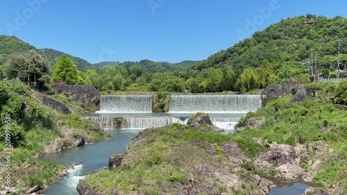 京都市の柊野堰堤の全景