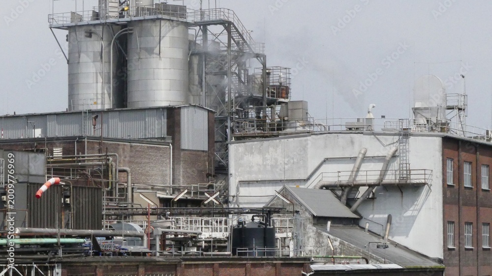 Obraz premium Oil refinery plant