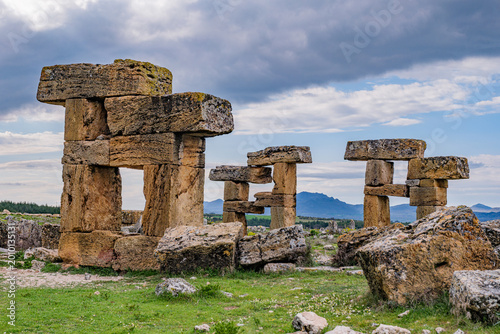 Obraz na plátně Ancient Ruins of Blaundus in Uşak, Turkey – Historic City of Anatolia