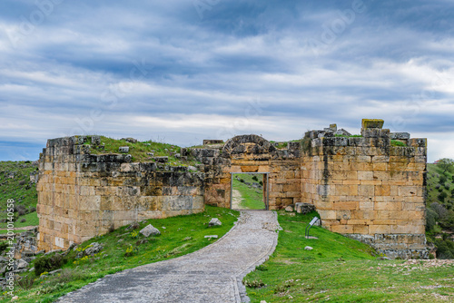 Obraz na plátně Ancient Ruins of Blaundus in Uşak, Turkey – Historic City of Anatolia