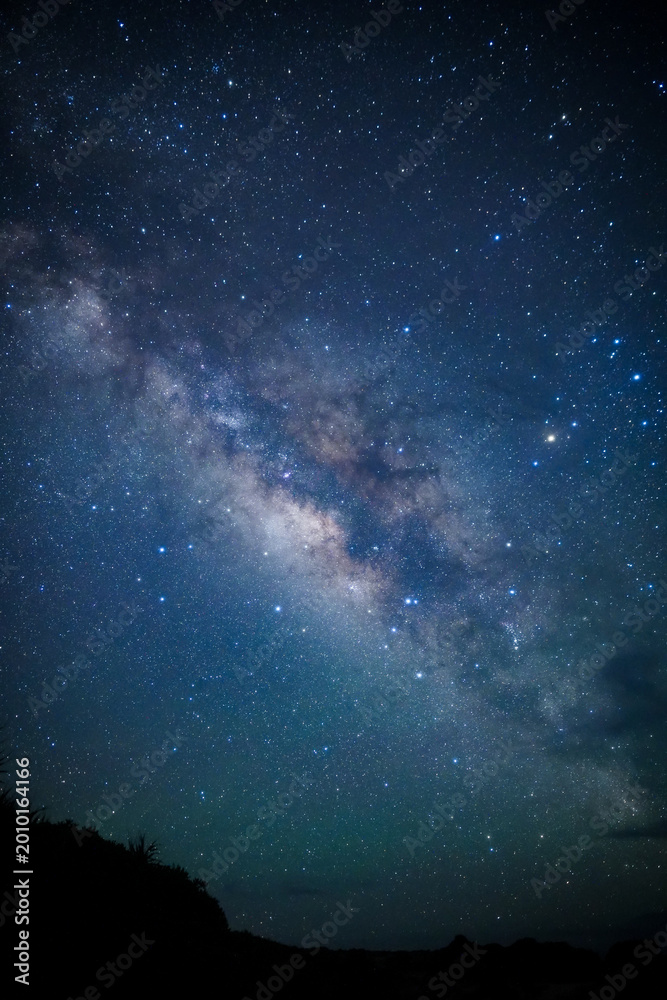 Photography Poster 宮古島の夜空に輝く天の川と星空の縦位置写真
