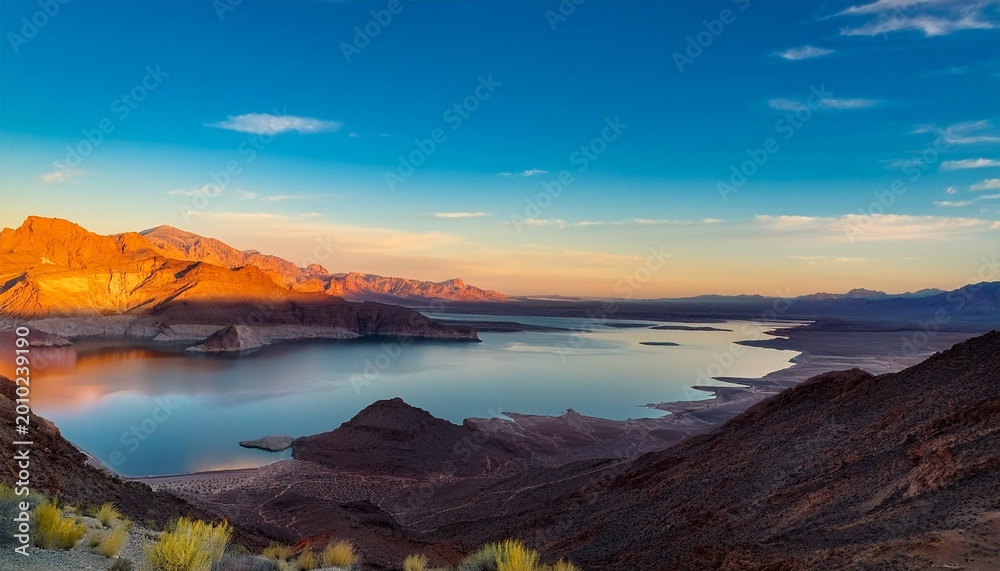 Naklejka premium sunrise lake mead