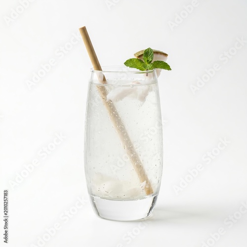 glass of water with mint