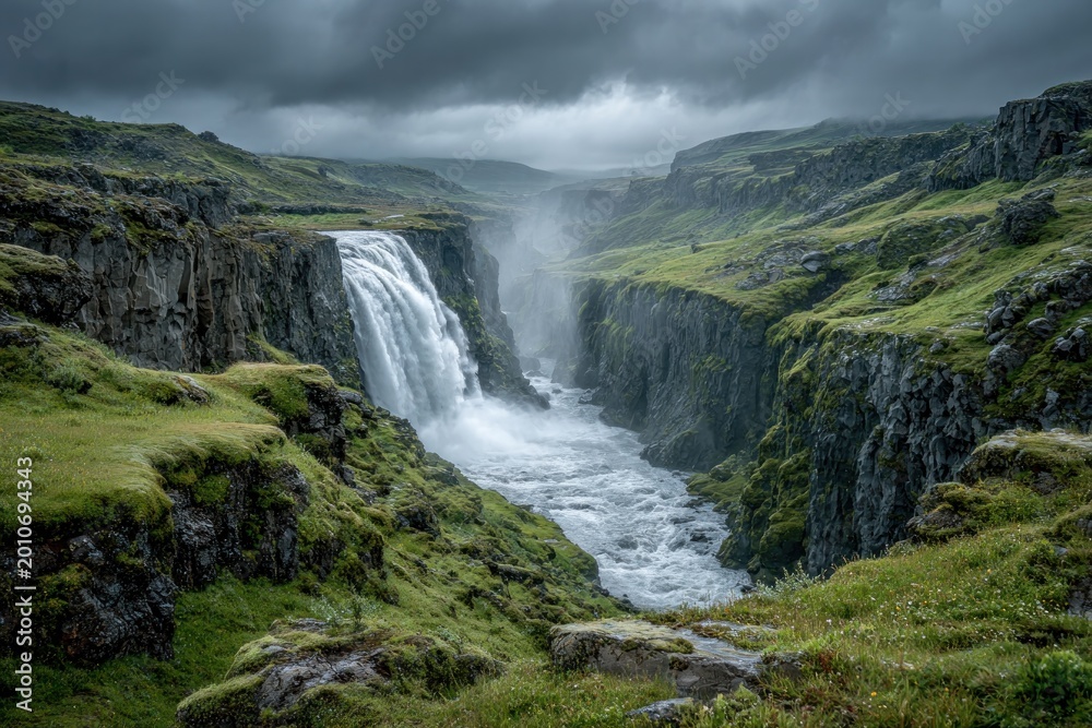 Fototapeta premium Iceland Waterfall In Summer Green Powerful Dramatic