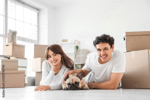 Young couple with French bu...