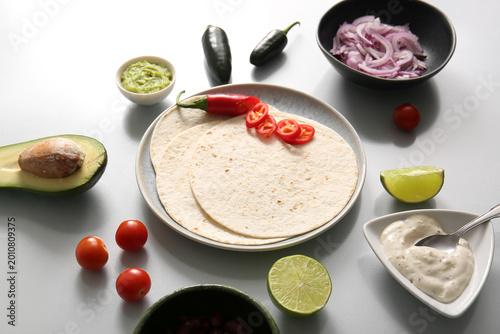 Plate and ingredients for t...