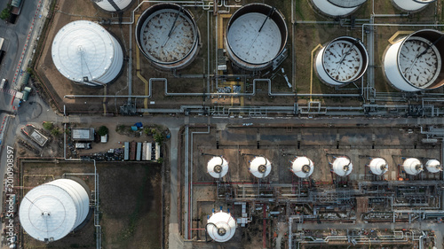 Photos Drone shot of industrial oil and gas refinery infrastructure in Chonburi eastern seaboard