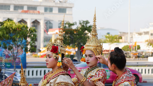 Photography Thai Traditional Dancers Adjusting Ornate Golden Chada Headdresses in Bangkok Ci