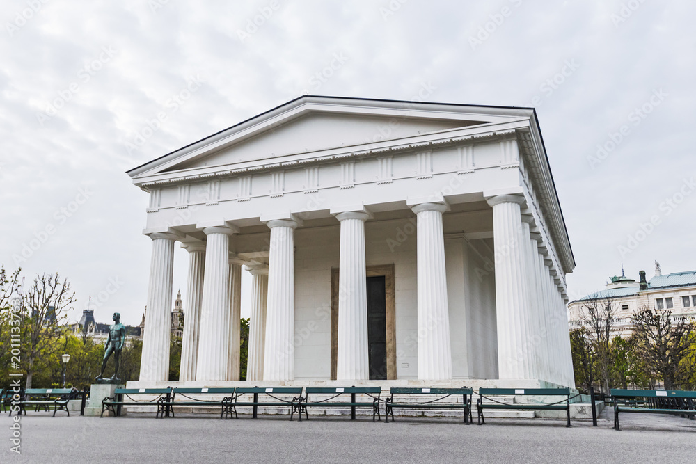 Fototapeta premium Neoclassical Theseus Temple in Volksgarten park Vienna