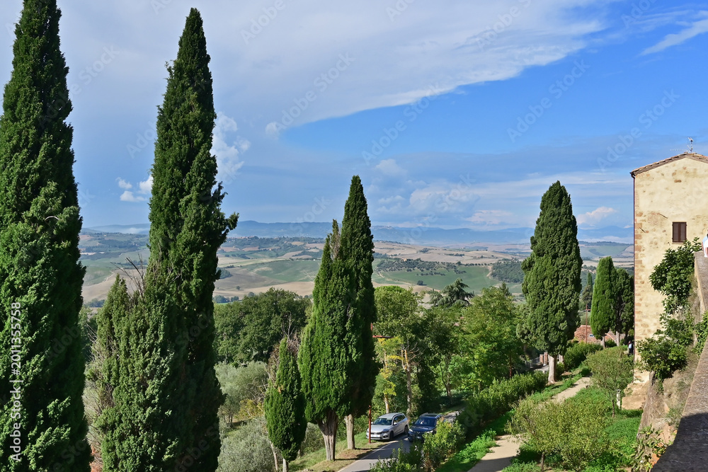 Obraz premium Pienza, le colline della Val d'Orcia dalla loggia di Palazzo Piccolomini, Val d'Orcia, Toscana