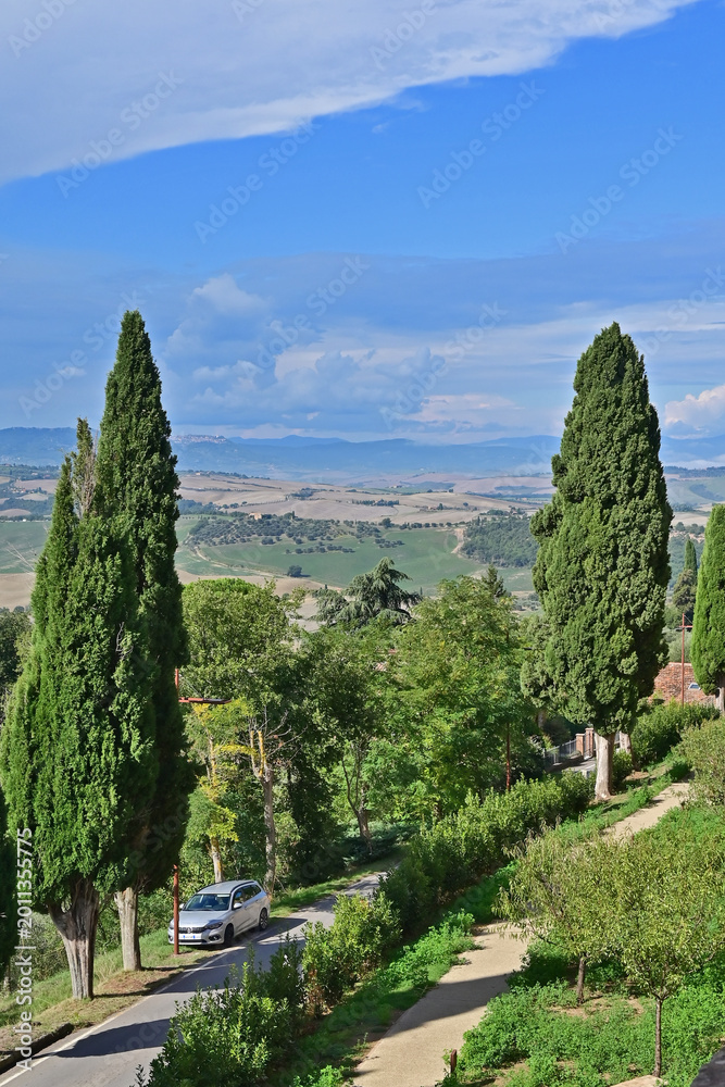 Naklejka premium Pienza, le colline della Val d'Orcia dalla loggia di Palazzo Piccolomini, Val d'Orcia, Toscana