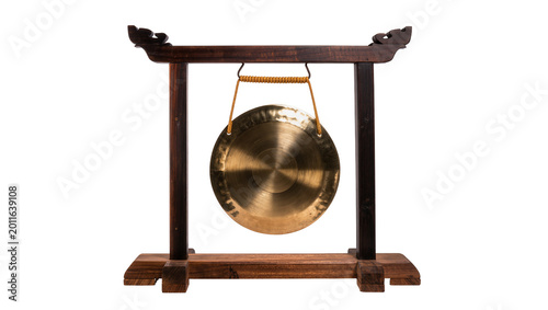 Cuadro en lienzo Antique Bronze Gong Hanging on Dark Wood Frame