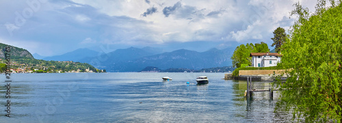 Konstfotografi Schöner Panoramablick auf den Comer See, in Italien.