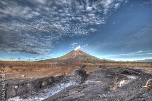 Canvas-taulu Dreadful landscape of Mount Semeru's volcanic mudflow path in East Java, Indonesia