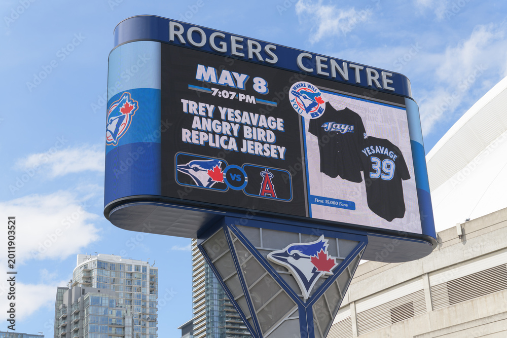 Fototapeta premium Gardiner / Rogers Centre LED Pylon with baseball game promotion for the Toronto Blue Jays (digital billboard located at Bremner Blvd and Rees St) - May 8