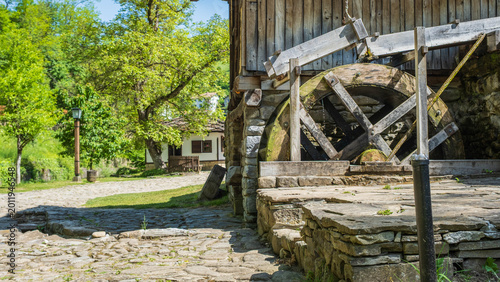 Canvastavla Old wooden water wheel at a historic mill
