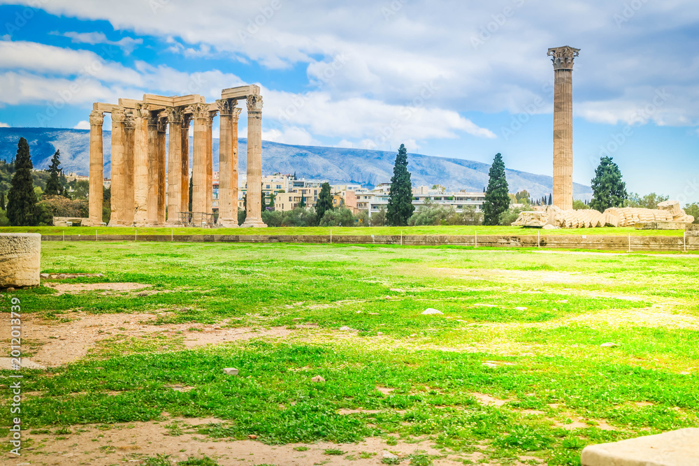 Fototapeta premium Temple of the Olympian Zeus, Athens Greece