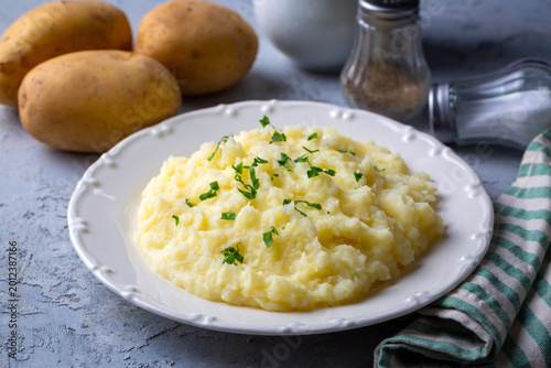 Creamy Mashed Potatoes Garn...