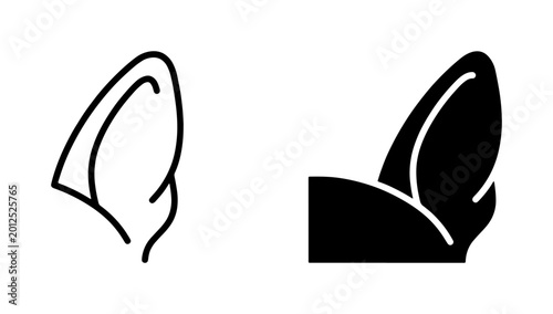 Quadro su tela Animal Ears Icons, Mammal Auditory Organs, Pet Hearing Symbols, Vector Graphics