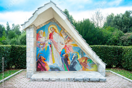 Tableau sur toile Mosaic of the Transfiguration of the Lord, the Fourth Luminous Mystery of the Rosary – Sanctuary of the Queen of Peace, Medjugorje
