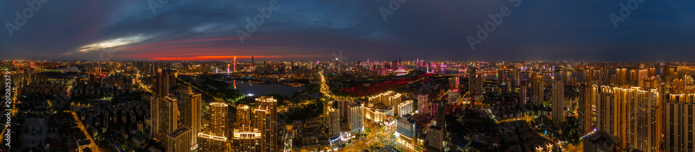 Fototapeta premium Night view of Wuhan, Hubei, China's city skyline and landmarks