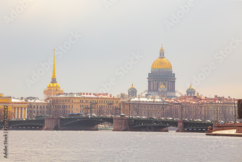 Photography Magnificent view of the Neva, St Isaac's Cathedral, Palace Bridge and the Admiralty from Hare Island