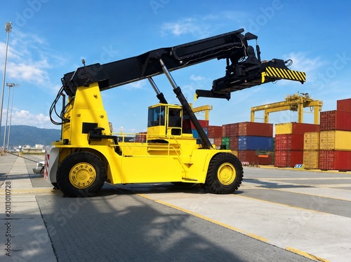 Obraz na plátně container reach stacker