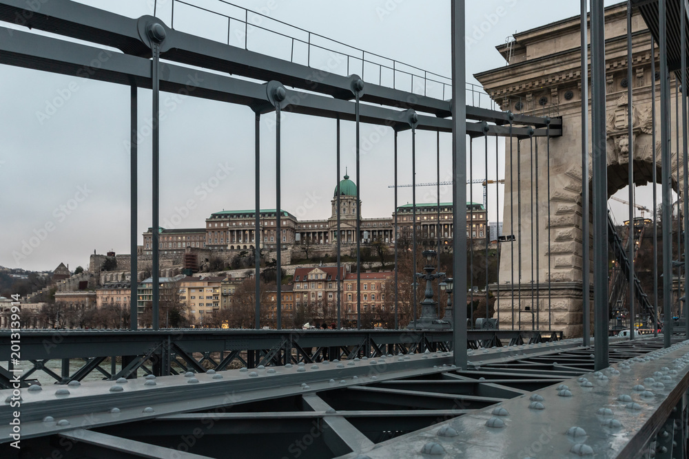 Ταπετσαρία View from famous Szechenyi Chain Bridge of Budapest History Museum Castle Museum