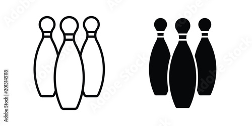 Schilderij op canvas Bowling pins icon on white background, simple icons.