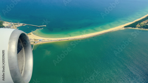 Tableau sur toile 九州福岡市【海の中道海岸】飛行機から見た風景