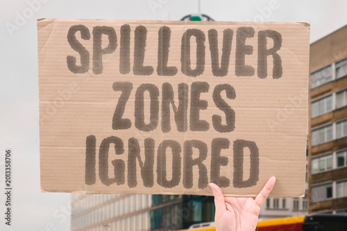 Quadro su tela "Spillover Zones Ignored" Wildlife interface surveillance remains underfunded globally