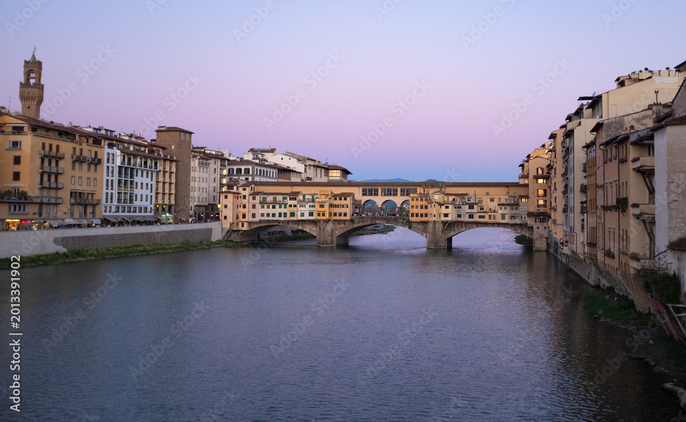 Fototapeta premium Ponte Vecchio at Sunset 