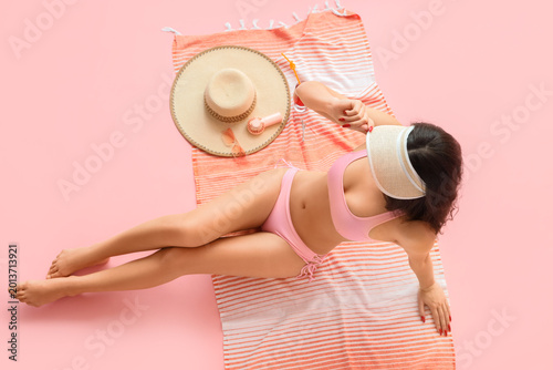 Beautiful young woman in st...