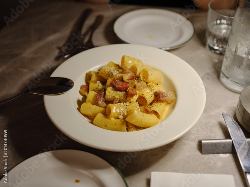 pasta carbonara