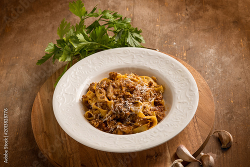 Obraz na plátně tagliatelle with cep garlic and parsley
