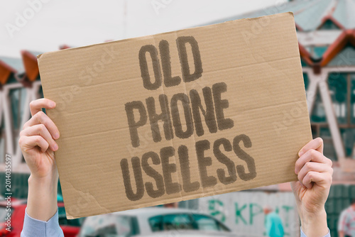 Tableau sur toile "Old Phone Useless" Devices become obsolete through deliberate support withdrawal