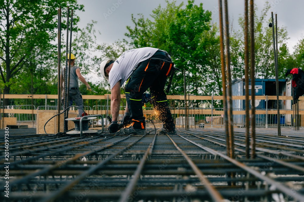 Naklejka premium Bauarbeiter auf Großbaustelle