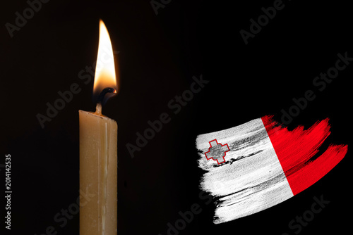 Cuadro en lienzo mourning candle burning front of flag Malta, memory of heroes served country, gr