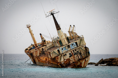 Photos The Edro III
