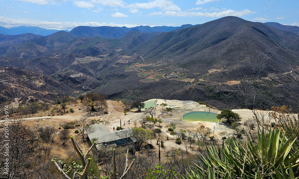 Αυτοκόλλητο Hierve el Agua in Oaxaca, Mexico are petrified waterfalls, formed by calcium car