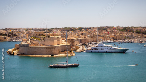 Tableau sur toile Scenic view of Fort St Angelo across the Grand Harbour from Valletta Malta