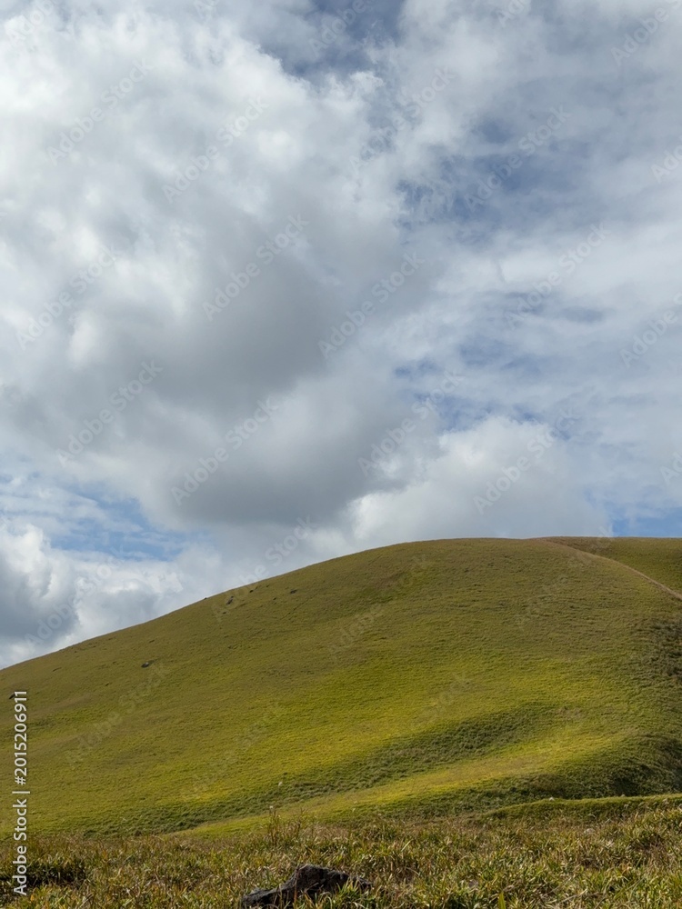 Fototapeta premium Mount Yufu with cloud