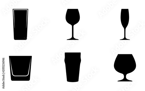 Schilderij op canvas Diverse Drinkware Silhouettes: Glasses, Goblets, Flutes, Brandy Snifter, Pint, R