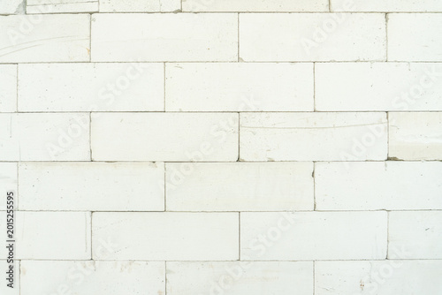 Foto white wall constructed of lightweight concrete blocks