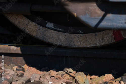 Canvastavla Detailed train undercarriage and wheels.
