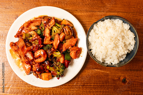 Shrimp with vegetables