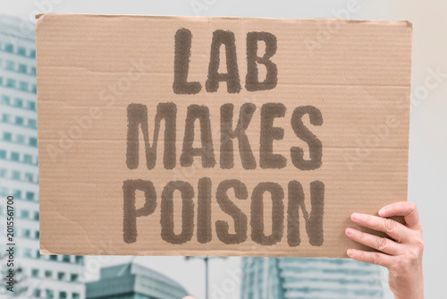 Tablou pe pânză "Lab Makes Poison" Lab synthesis produces increasingly potent and deadly drugs