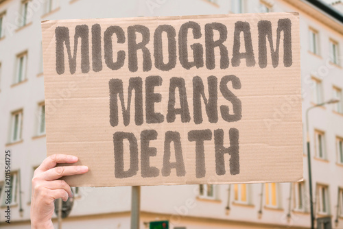 Фотография "Microgram Means Death" Synthetic opioids are lethal in quantities invisible to the naked eye