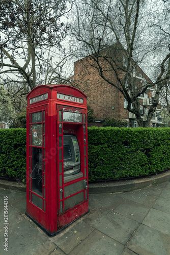 english telephone box